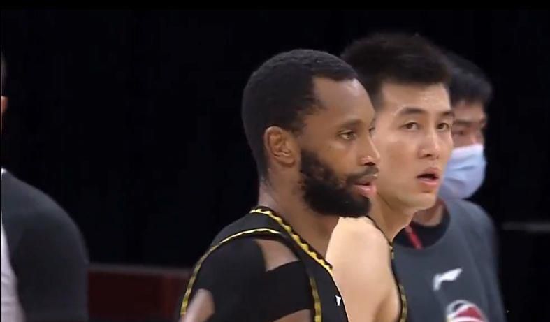 东北少妇不戴套直接进入